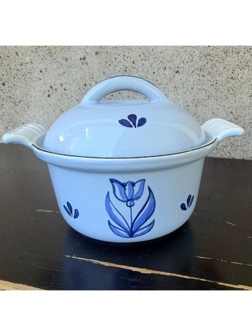 VTG #12 Holland Blue Tulip Enameled Cast Iron Casserole Dish Dutch Oven